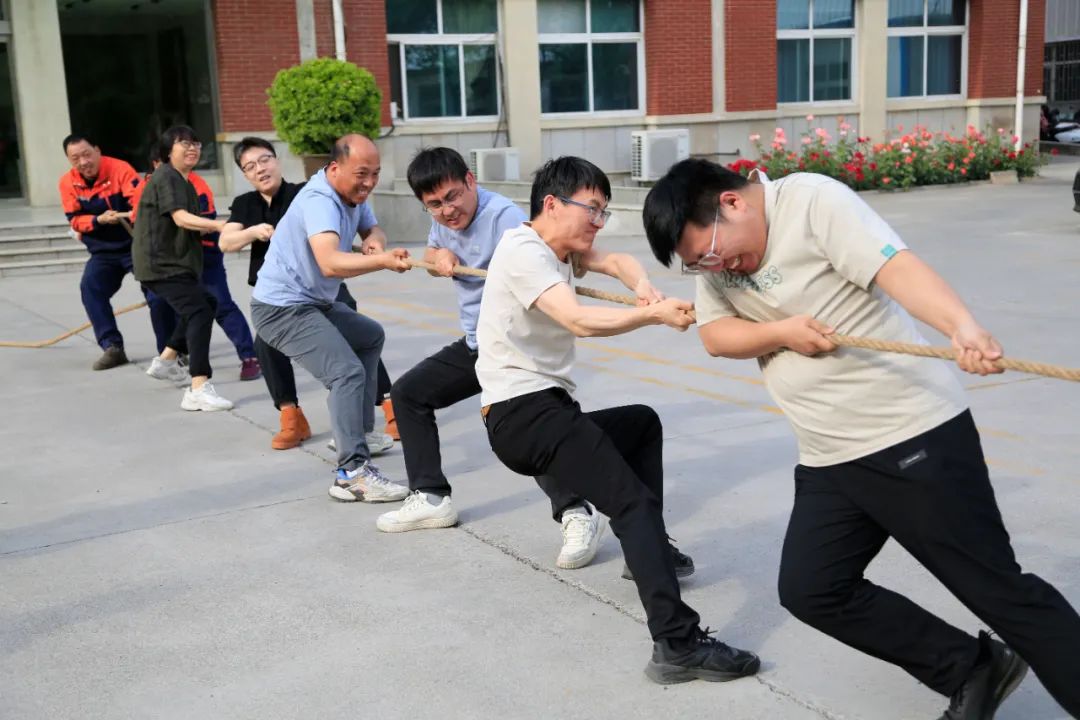 上海山美股份2025春季運動會火熱啟幕！拔河、籃球預(yù)賽燃情開戰(zhàn)